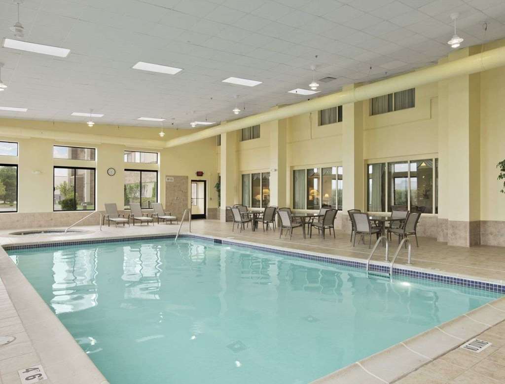 Best Western Warren Hotel Удобства фото